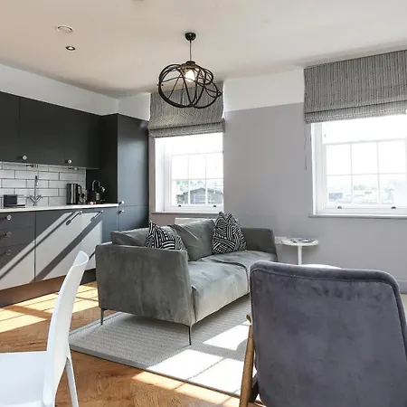 Arlington House, Central Apartmant-2