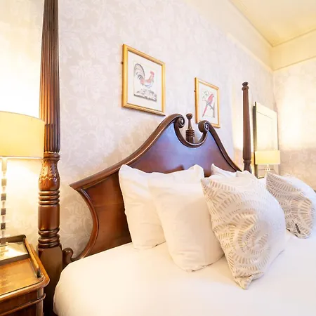 Brooks Guesthouse-2